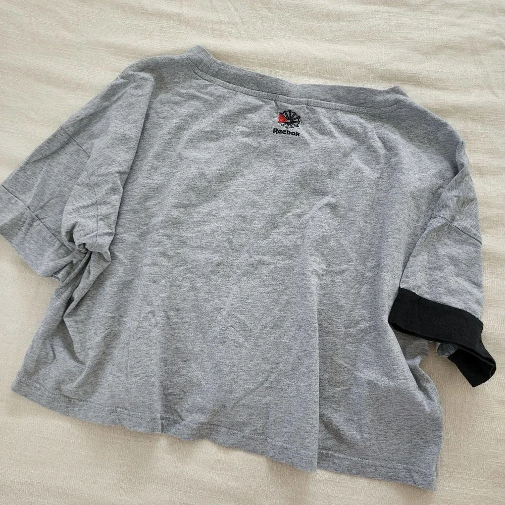 Reebok crop top grey sporty large - Picture 6 of 7